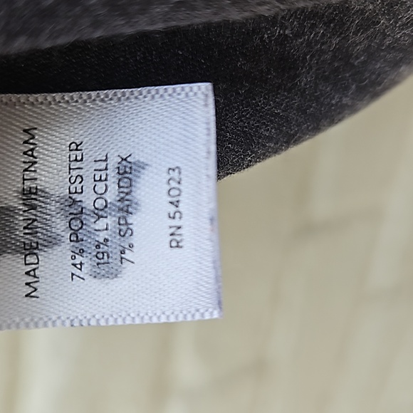 🩷5/$25 bundle Athleta twist front tee - Picture 4 of 5